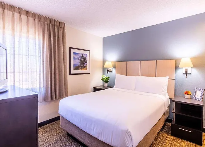 Hotel Sonesta Simply *